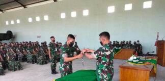 Dirbinlat Pussenarmed Kodiklatad Buka Penataran Keliling Roket Astros II MK 6 di Teluk Buton Natuna