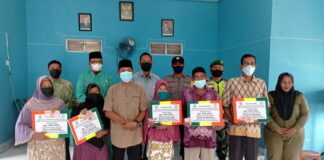 Babinsa Koramil 04/Letung Dampingi Penyaluran BLT – DD Desa Sunggak