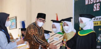 Daeng Ganda Hadiri Wisuda Santri TPQ Se – Natuna Ke – 10