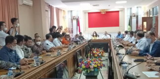 Tiba di Natuna, Anggota Komisi V DPR RI Cen Sui Lan Diskusi Bersama Pemkab Natuna