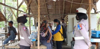 Sat Lantas Polres Lingga Gelar Vaksinasi dan Bansos