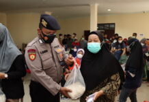 Ikut Vaksinasi Covid-19 di Polres Tanjungpinang Dapat Beras Gratis