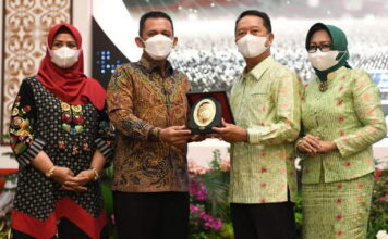 Gubernur Ansar Menghadiri Pisah Sambut Kejati Kepri