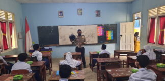 SatLantas Polres Lingga Gelar Sosialisasi Kamseltibcarlantas Kepada Pelajar