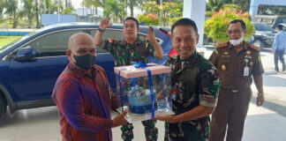 Ketua Komisi I DPRD Natuna Bersama Forkopimda Beri Ucapan Selamat Ultah Danlanud RSA