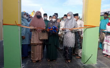 Bupati Lingga Dampingi Ketua TP PKK Buka Stand Bazar MTQ Ke IX