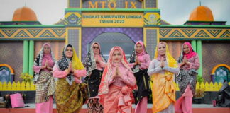 DPRD Lingga Ikut Sukseskan MTQ Ke – IX Dengan Mengekspos Pemakaian Tudung Manto