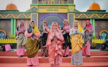 DPRD Lingga Ikut Sukseskan MTQ Ke – IX Dengan Mengekspos Pemakaian Tudung Manto