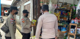 Antisipasi Kelangkaan Migor, Personil Polres Anambas Lakukan Pengecekan di Pasar Tradisional