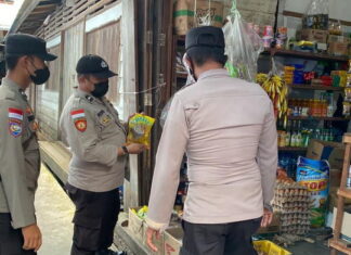Antisipasi Kelangkaan Migor, Personil Polres Anambas Lakukan Pengecekan di Pasar Tradisional