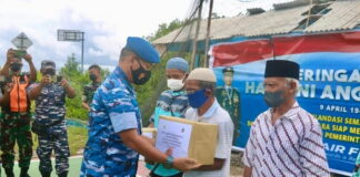 Hari Jadi Ke-76 TNI AU, Lanud Raden Sadjad Bagikan Sembako dan Tanam Pohon