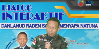 Komandan Lanud Raden Sadjad Sapa Masyarakat Natuna dari Udara Radio RRI Ranai