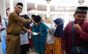 Asisten I Hadiri Bakti Sosial BKMT Natuna