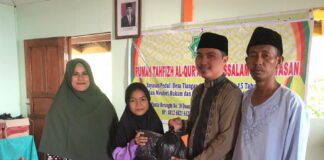 Yayasan Baitul Maal PLN UIW Riau dan Kepri Bagikan Bingkisan Ramadhan