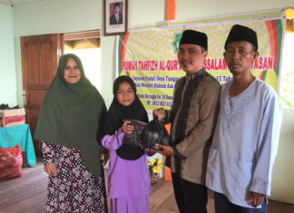 Yayasan Baitul Maal PLN UIW Riau dan Kepri Bagikan Bingkisan Ramadhan