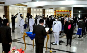 Sekda Lampura Lantik Pejabat Administrator dan Pengawas