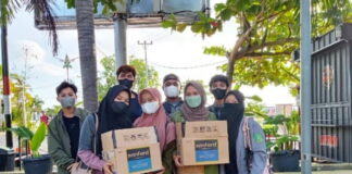 Pengurus HMKN Bagi-bagi Takjil Buka Puasa