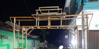 Meriahkan Tradisi Tujuh Likur, Warga Kampung Kenanga Antusias Buat Gerbang Pelite