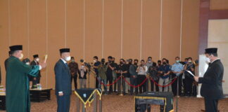 Gubernur Ansar Lantik Adi Prihantara Jadi Sekdaprov Kepri