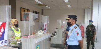 Pastikan Mudik Aman dan Lancar, Danlanud Tinjau Posko Terpadu di Bandara RSA Natuna