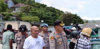 Ketua Komisi I DPRD Natuna Pantau Arus Turun Naik Penumpang di Pelabuhan Rakyat Selat Lampa