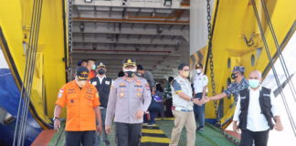 Sekda Natuna Pantau Arus Balik Lebaran di Pelabuhan Penagi