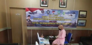 Babinsa Koramil 07/Palmatak Partisipasi Donor Darah HUT Penerbangan Angkatan Laut