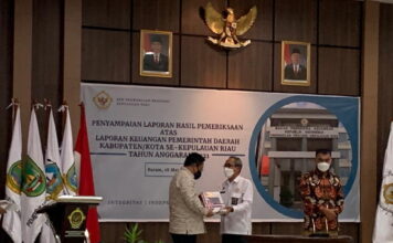 Ketua DPRD Natuna Hadiri Penyerahan LHP LKPD dari BPK Kepri