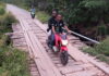 Jembatan Kayu di Desa Musai Rusak Bahayakan Pengguna