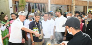 Menparekraf Tinjau Desa Wisata Kampung Tua Bakau Serip Kota Batam Bersama Gubernur Ansar