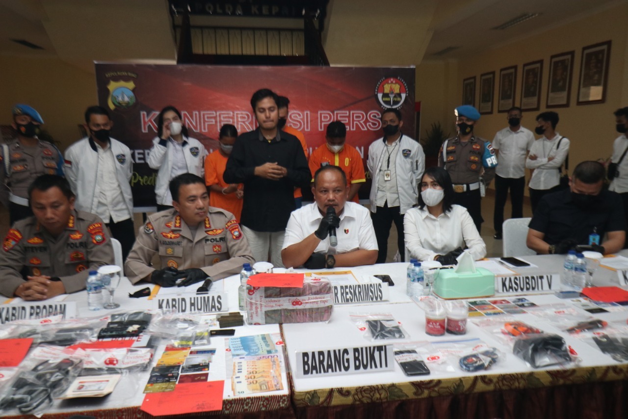Gerak Cepat, Tim Dit Reskrimsus Polda Kepri Berhasil Amankan Pelaku Skimming ATM Bank Riau Kepri