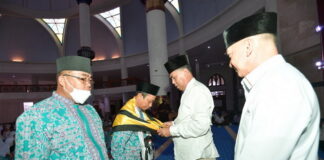 Bupati Wan Siswandi Lepas 46 CJH Natuna