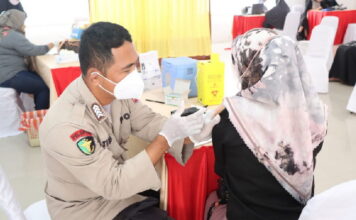 Dalam Rangka Hari Bhayangkara Ke-76, Polres Lingga Gelar Vaksinasi Serentak