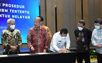 Pastikan Stok Solar Untuk Nelayan, Gubernur Kepri Teken MoU BBM Bersubsidi
