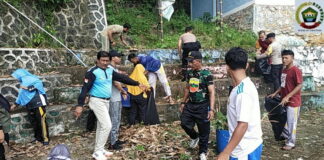 Koramil 07/Palmatak Gelar Gotong Royong Sabtu Bersih dan Senam Bersama