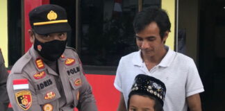 Bakti Kesehatan Menyongsong HUT Bhayangkara Ke-76 Polsek Daik Lingga Gelar Khitanan Massal