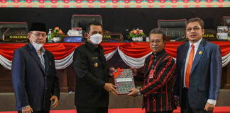 Gubernur Ansar Sampaikan Ranperda LPP APBD Provinsi Kepri Tahun 2021