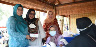 100 Lansia Terima Bingkisan Peringatan Harganas 2022 Provinsi Kepri