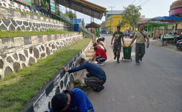 Giat Sabtu Bersih, Koramil 07/Palmatak Goro Bersama Masyarakat Desa Ladan