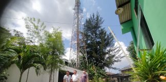 Bahaya Radiasi, Warga Perum Baloi Kusuma Batam Minta Tower Indosat Dibongkar