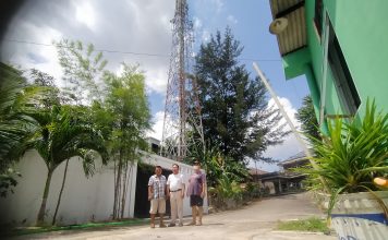 Bahaya Radiasi, Warga Perum Baloi Kusuma Batam Minta Tower Indosat Dibongkar