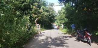 Babinsa Koramil 07/Palmatak Goro Bersama Warga Desa Payalaman