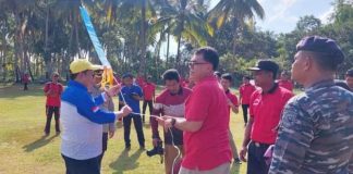 Buka Turnamen Sepak Bola Piala Kades Kelanga, Bupati Natuna : Junjung Tinggi Sportivitas Bertanding
