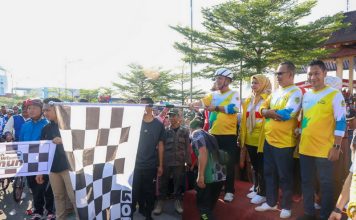 Gubernur Ansar Lepas 1.000 Peserta Jelajah Wisata Karimun