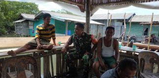 Babinsa Koramil 07/Palmatak Gelar Komsos dan Anjangsana Bersama Warga Binaan