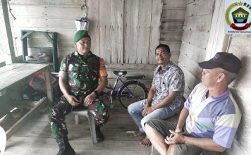 Babinsa Koramil 07/Palmatak Kembali Gelar Komsos Rutin dengan Warga Binaan