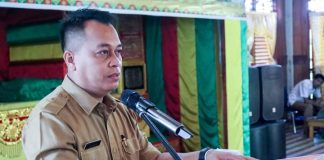 Bupati M Nizar Tutup Pelatihan Menenun Bagi Tenaga Kerja Mandiri