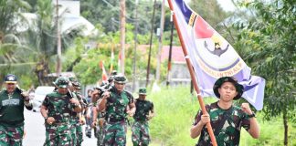 Prajurit Lanal Ranai Bina Fisik Dengan Olah Raga Militer