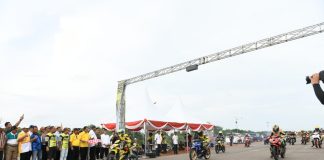 Ansar Ahmad Antusias Membuka Kejuaraan Balap Motor Piala Gubernur dan IMI Kepri di Dompak