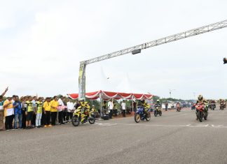 Ansar Ahmad Antusias Membuka Kejuaraan Balap Motor Piala Gubernur dan IMI Kepri di Dompak